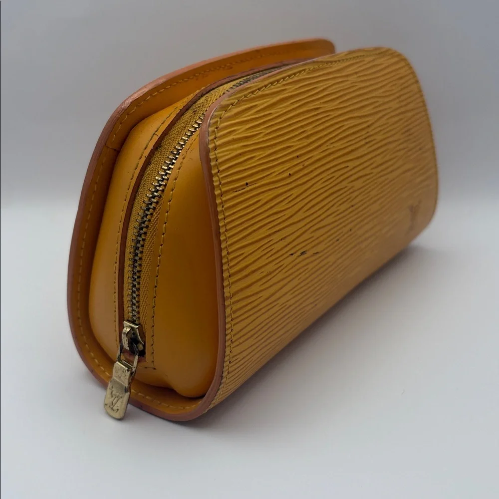 Louis Vuitton Epi Yellow Clutch pouch - Picture 2 of 8